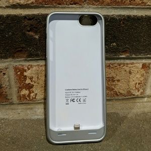 Charging case for iPhone 6